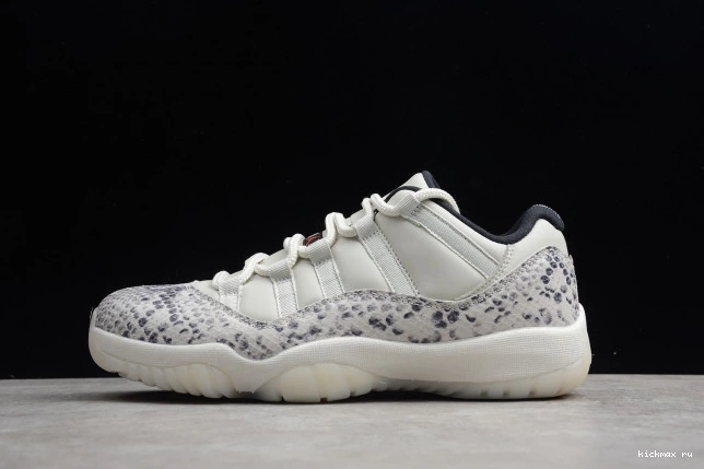 Rep MAX CD6846-002 Air Light 11 Jordan Low SE Snake Bone 0818